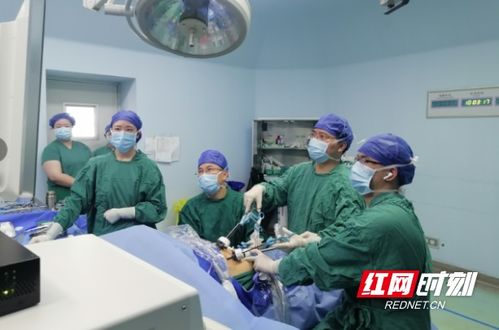 專家亮絕活線上推廣適宜技術(shù)，五萬(wàn)同行在線觀摩共促基層服務(wù)提升